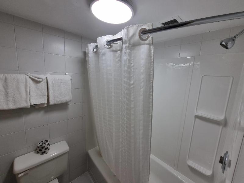 Travelodge By Wyndham Trois-Rivieres image