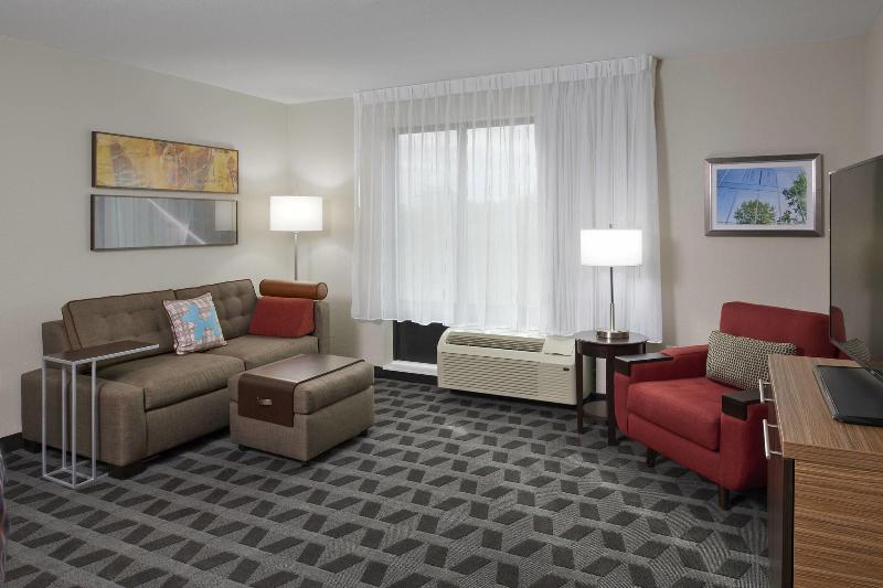 TownePlace Suites Richmond image