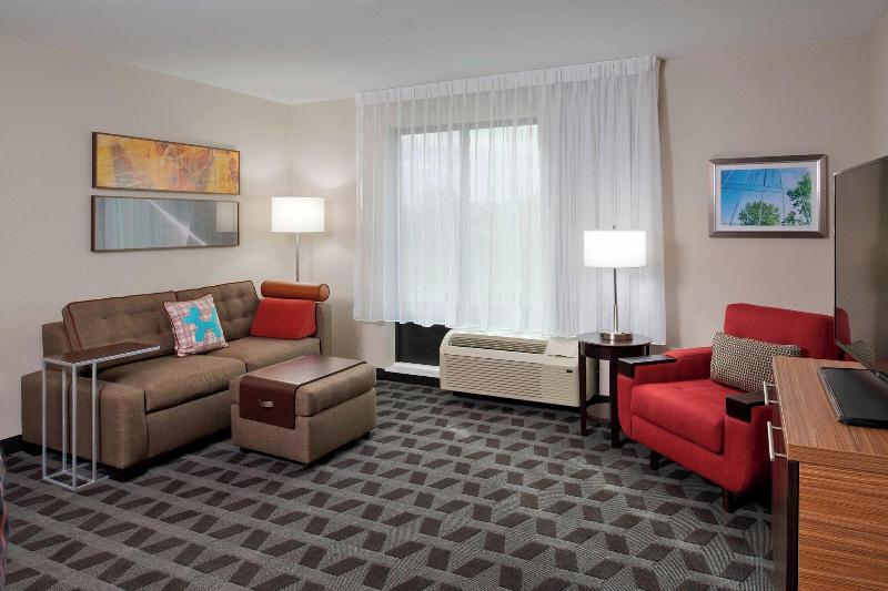 TownePlace Suites Richmond image