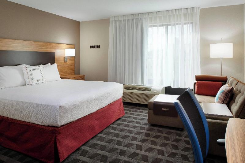 TownePlace Suites Richmond image