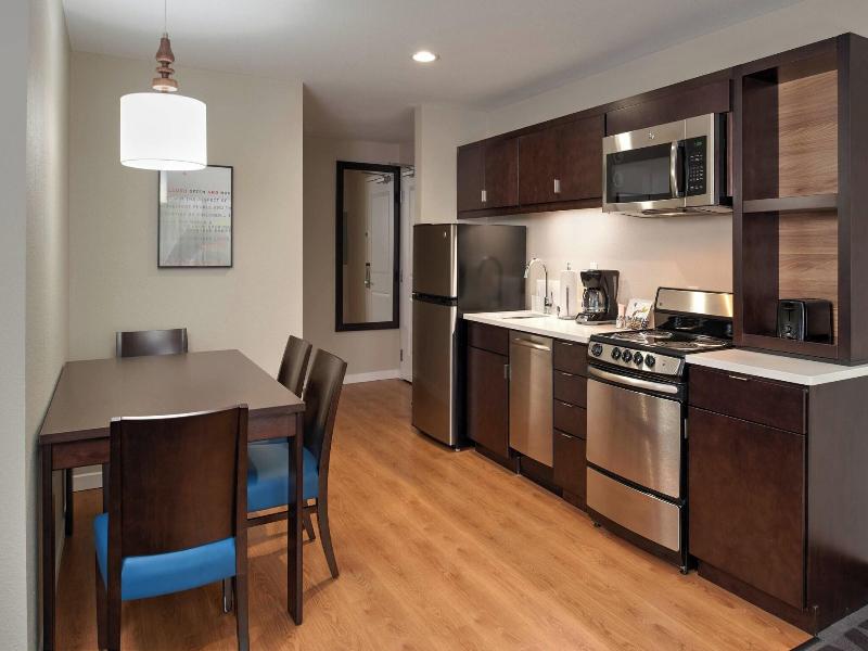 TownePlace Suites Richmond image