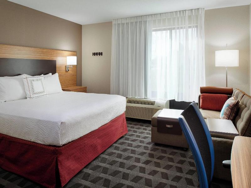 TownePlace Suites Richmond image