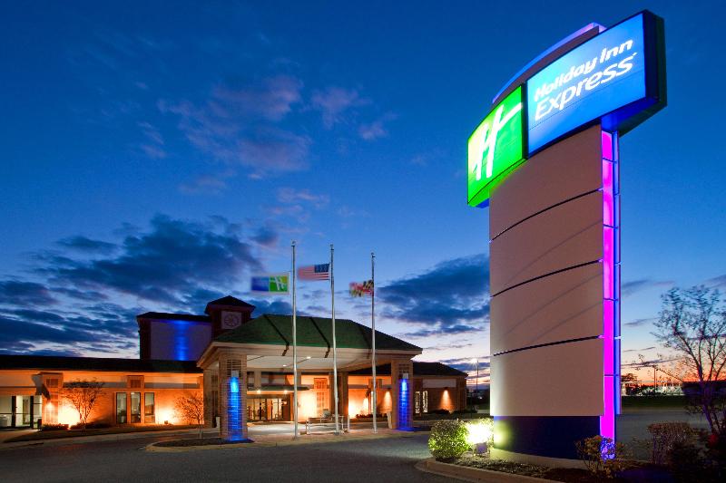 Holiday Inn Express Cambridge image