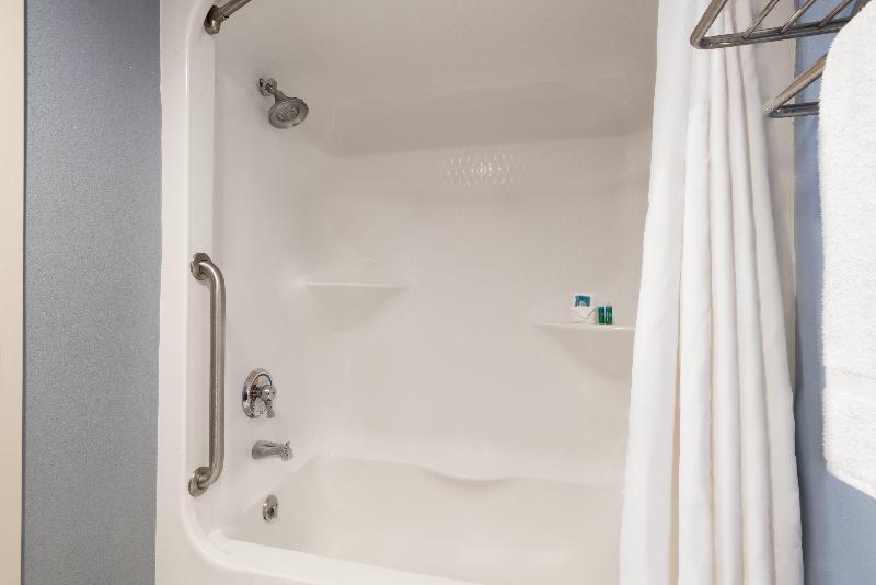 Holiday Inn Express Cambridge photo 15