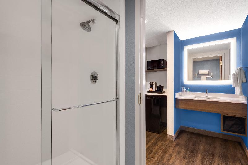 Holiday Inn Express Cambridge photo 10