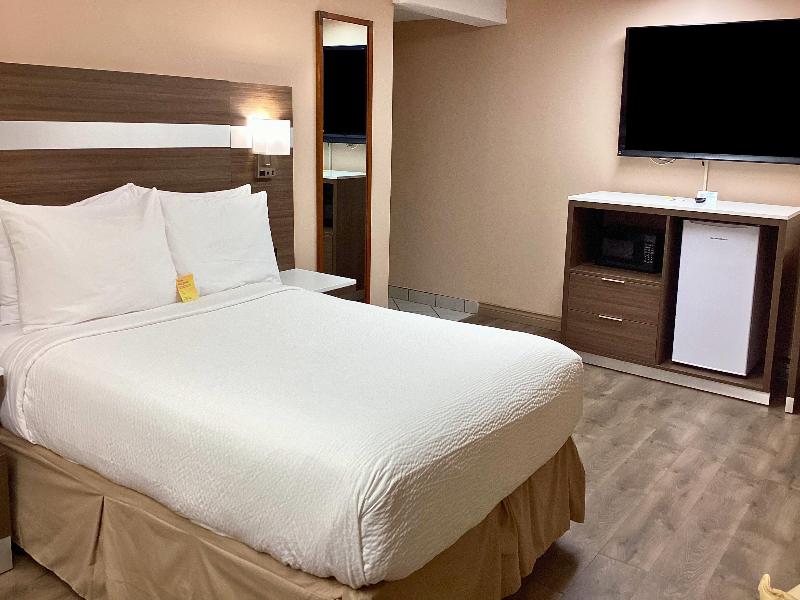 Days Inn By Wyndham Fredericton image