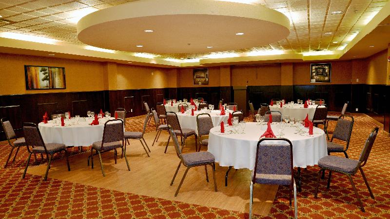 Holiday Inn Hinton image