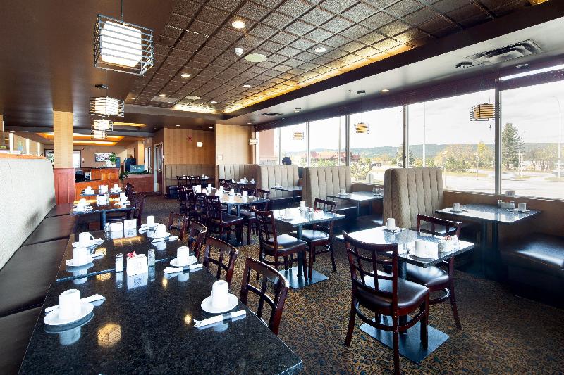 Holiday Inn Hinton image