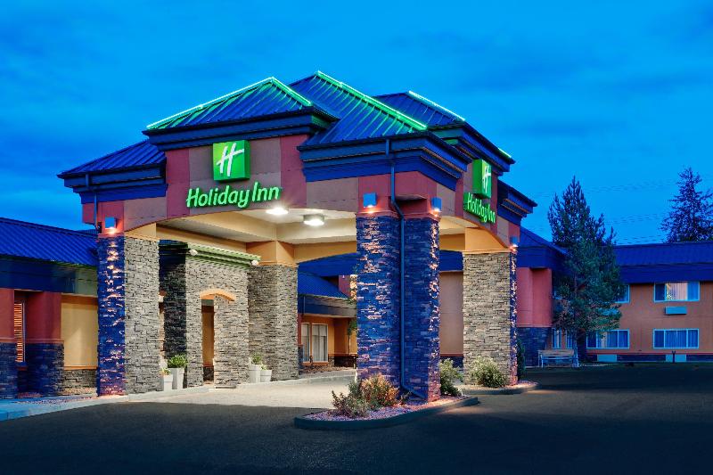 Holiday Inn Hinton image