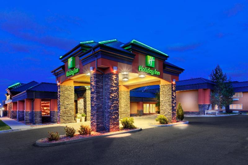 Holiday Inn Hinton image