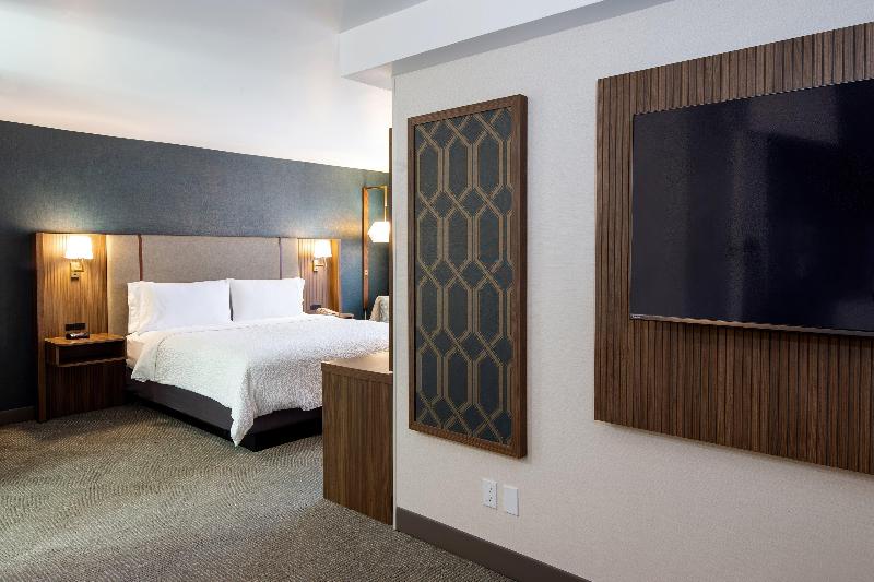 Holiday Inn Hinton image