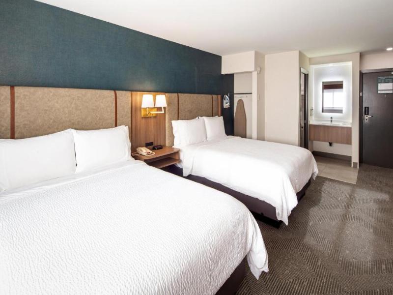 Holiday Inn Hinton image