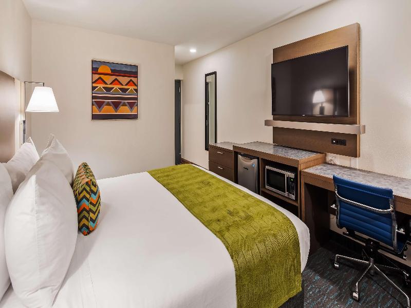 Best Western Plus Yuma Foothills Inn & Suites image
