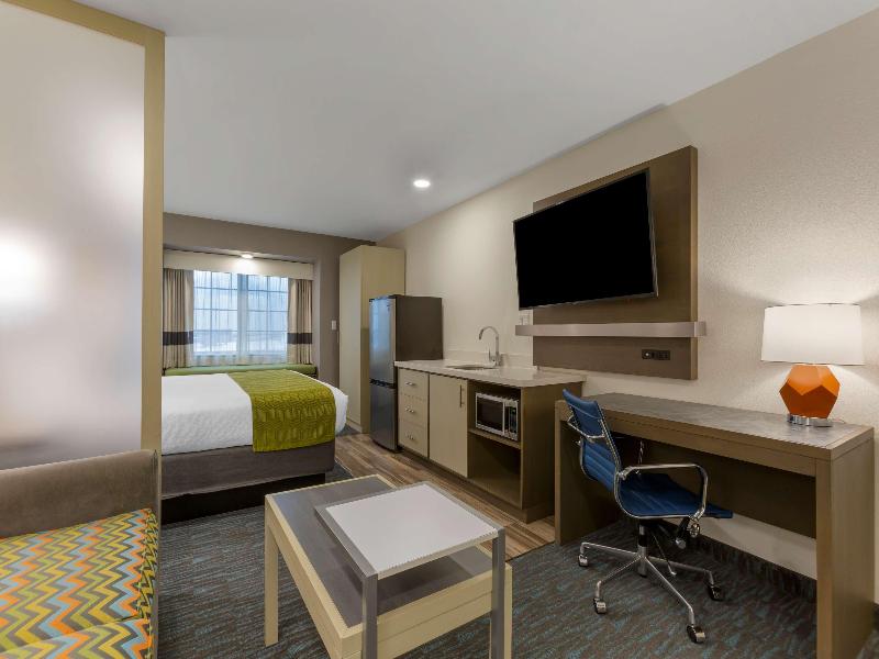 Best Western Plus Yuma Foothills Inn & Suites image
