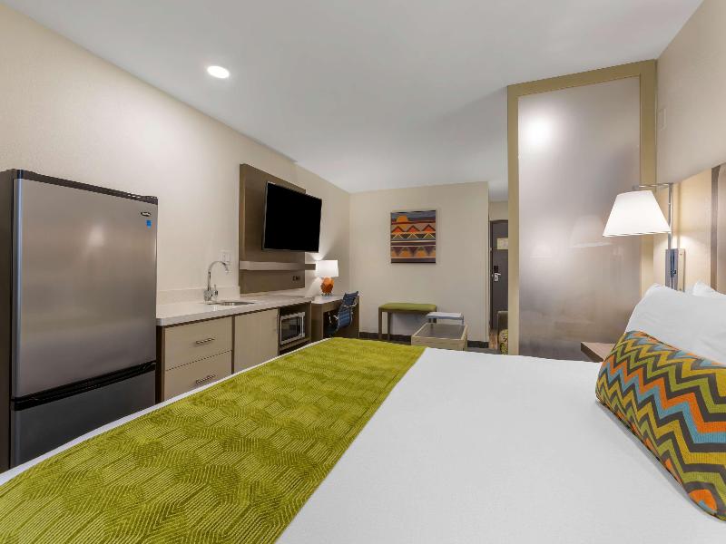 Best Western Plus Yuma Foothills Inn & Suites image
