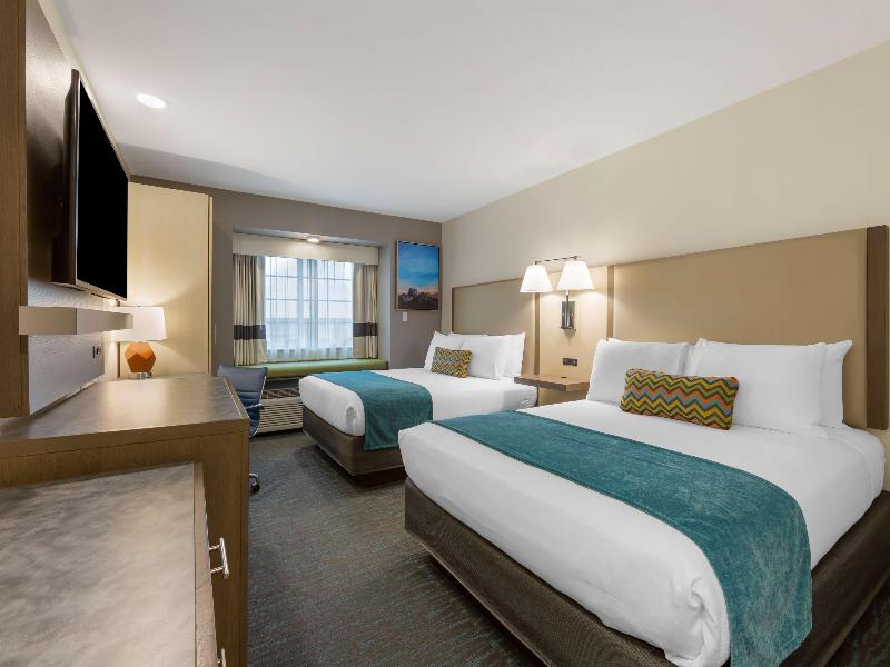 Best Western Plus Yuma Foothills Inn & Suites image