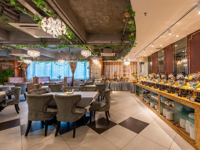 Zhuhai Overseas Chinese Hotel image