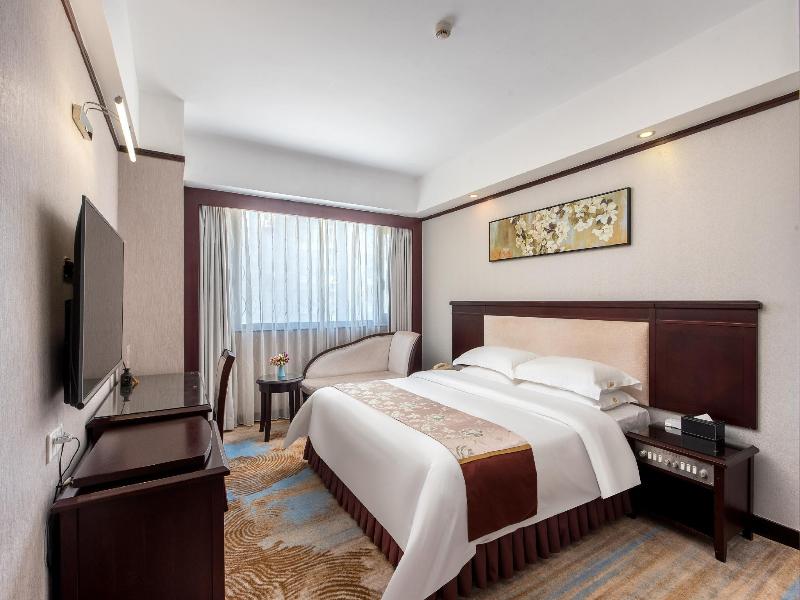 Zhuhai Overseas Chinese Hotel image