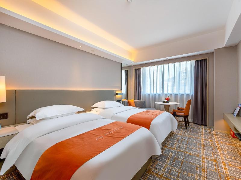 Zhuhai Overseas Chinese Hotel image