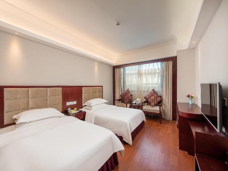 Zhuhai Overseas Chinese Hotel image