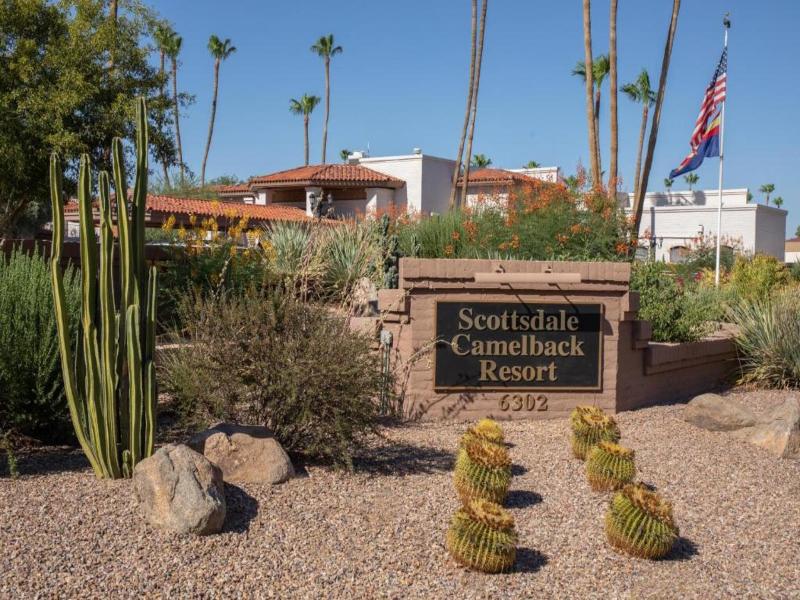 Scottsdale Camelback Resort image