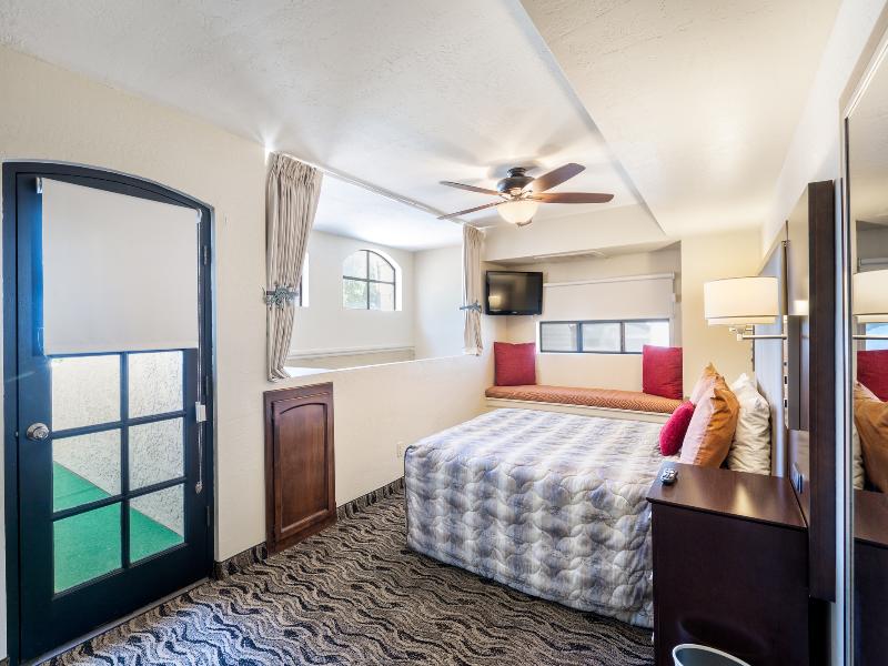 Scottsdale Camelback Resort image