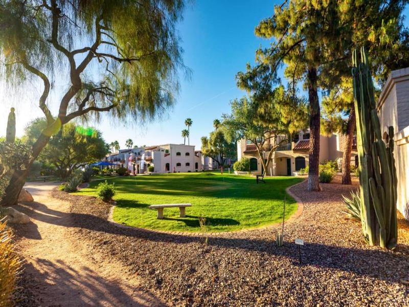 Scottsdale Camelback Resort image