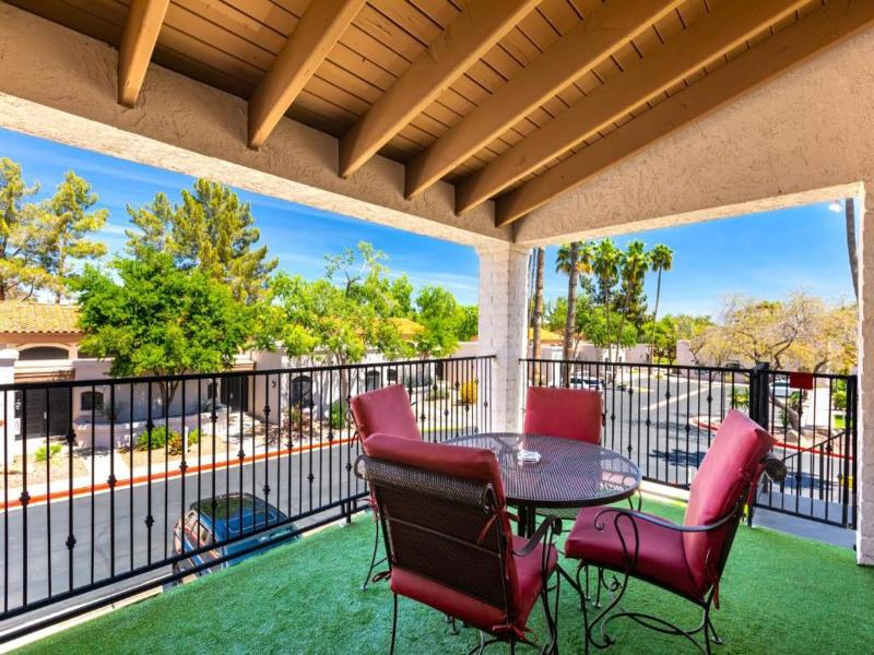 Scottsdale Camelback Resort image