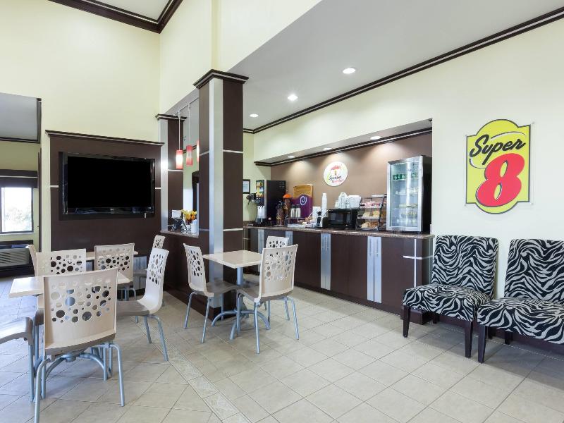 Super 8 By Wyndham Fairfield Tx — view