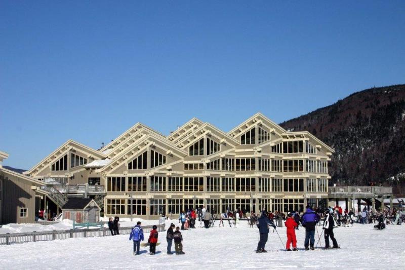 Deer Lake Horizon Hotel