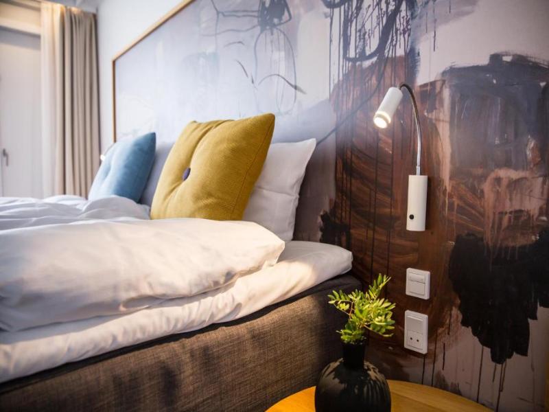 Comwell Hvide Hus Aalborg Dolce by Wyndham image