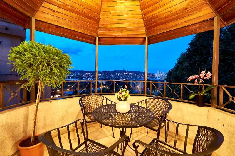 Iliani Hotel    photo 2