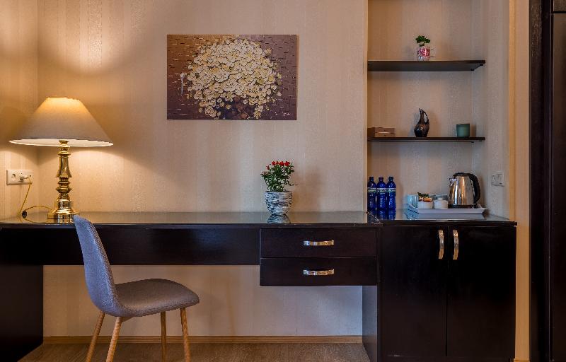 Iliani Hotel    image
