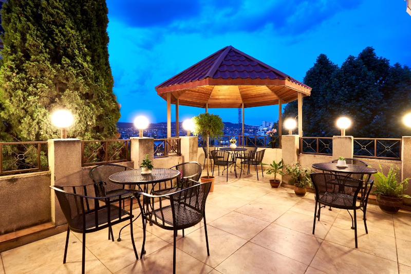 Iliani Hotel    image
