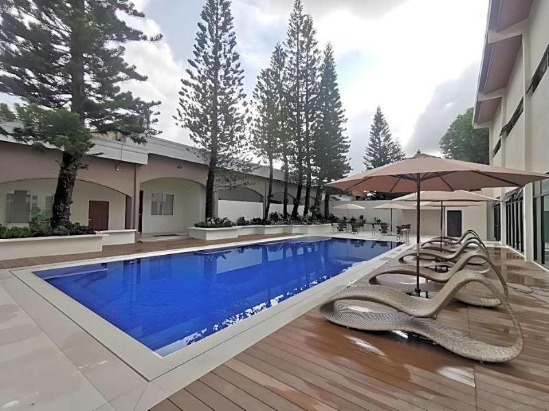 Tagaytay Country Hotel image