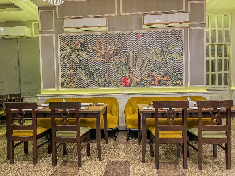 Hotel Bizzotel Gurgaon image
