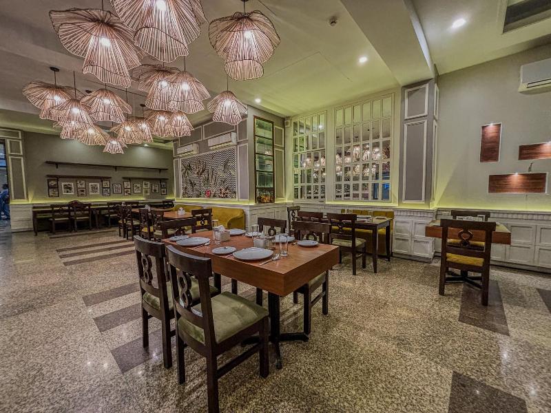 Hotel Bizzotel Gurgaon image
