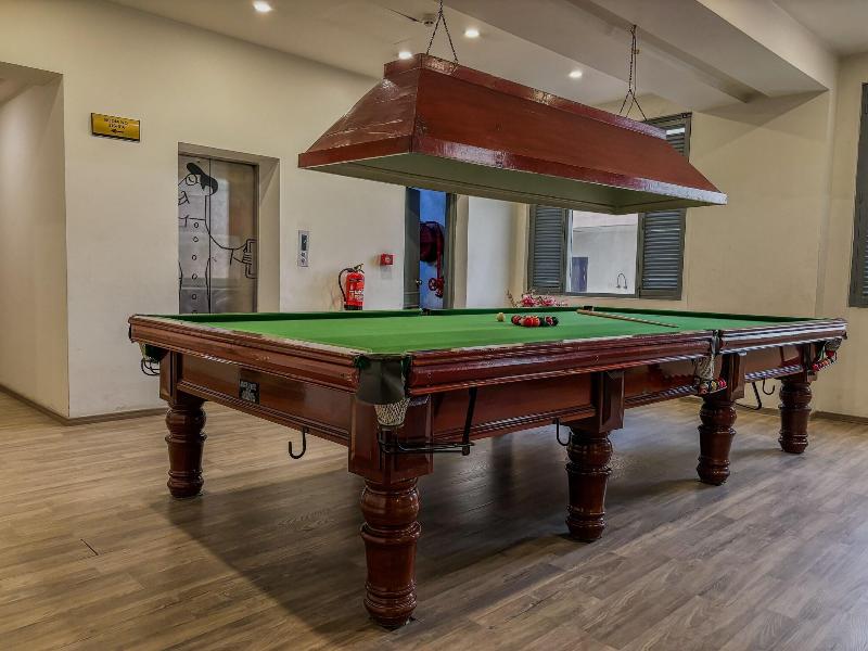Hotel Bizzotel Gurgaon image
