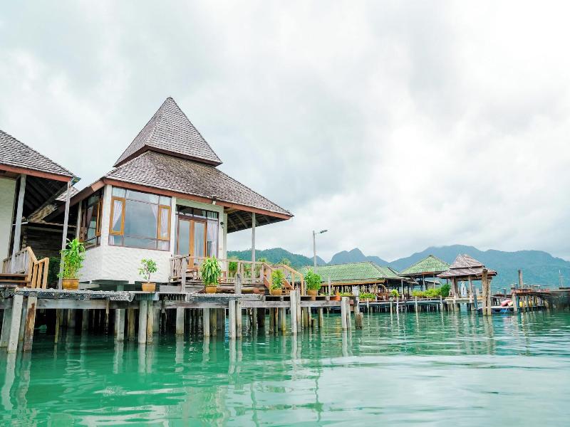 Salakphet Resort image