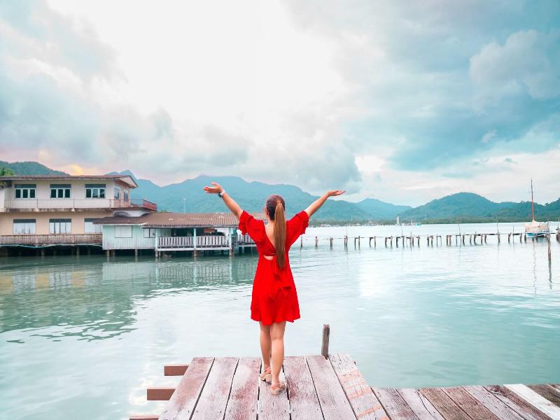 Salakphet Resort image