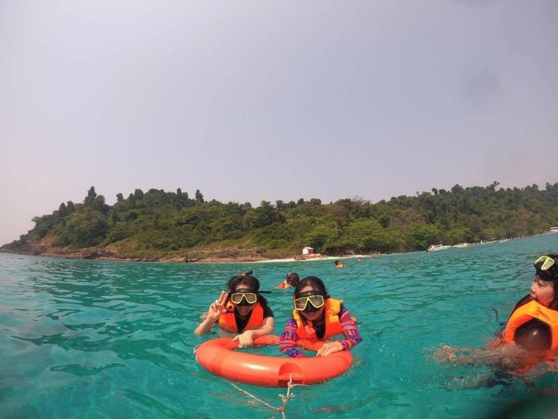 Salakphet Resort image