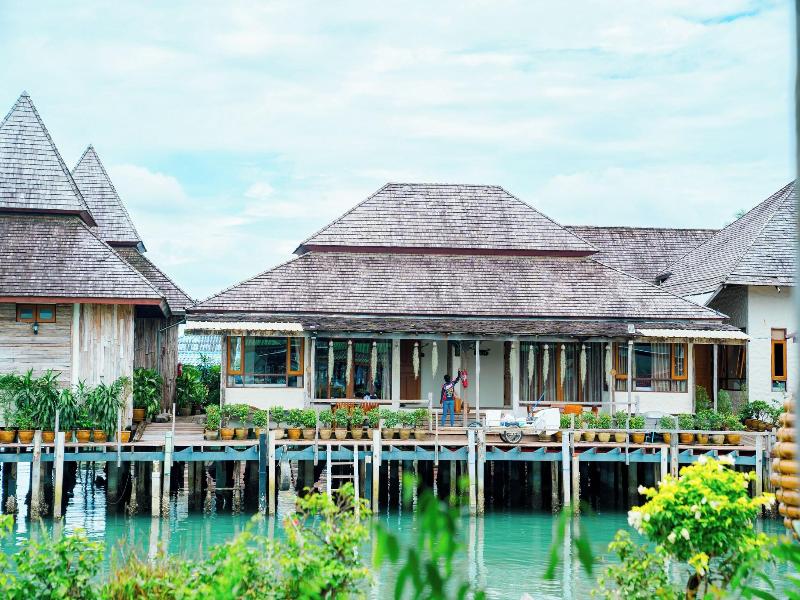 Salakphet Resort image