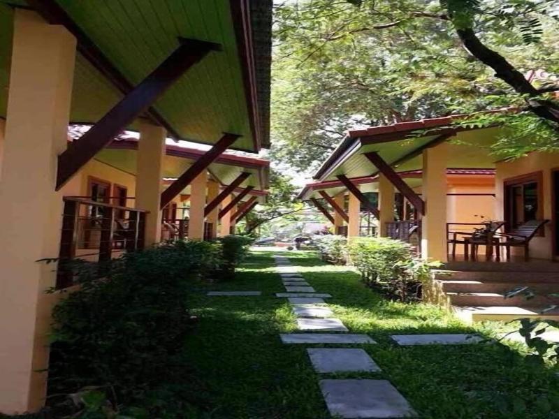 Green Villa image