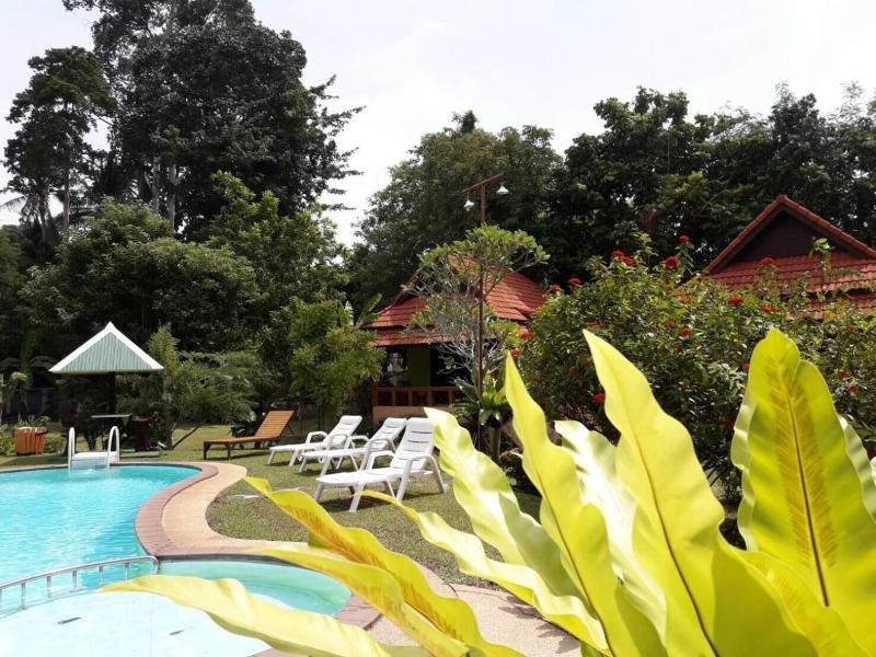Green Villa image