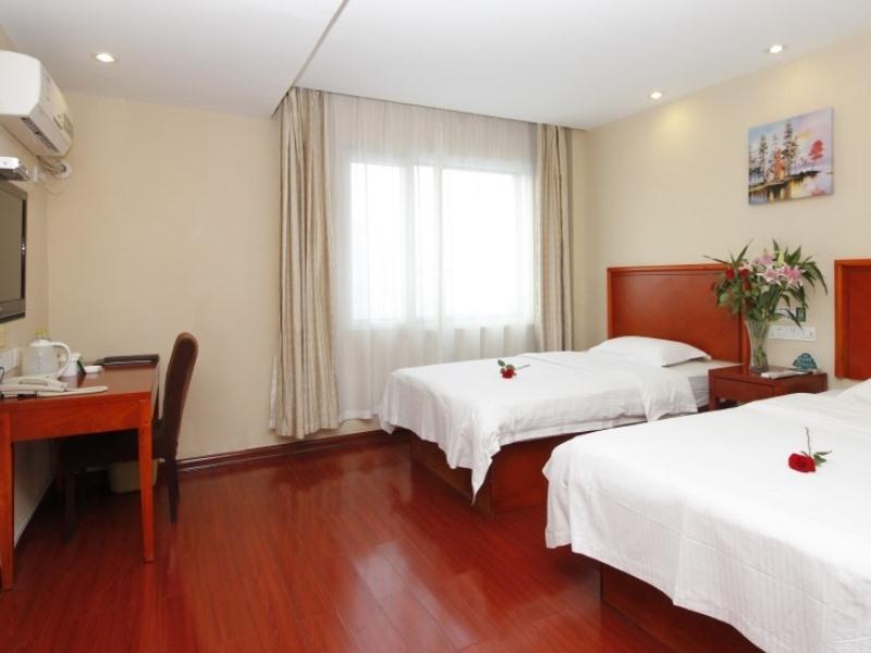 Greentree Inn Rizhao Bus Terminal Station Business image