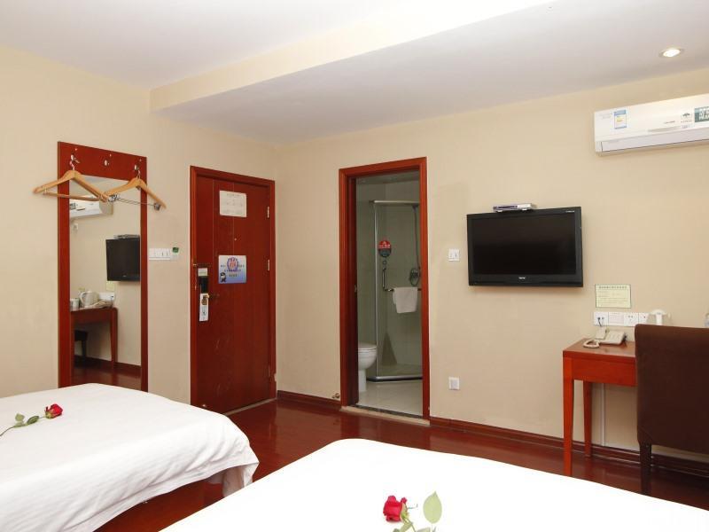 Greentree Inn Rizhao Bus Terminal Station Business image
