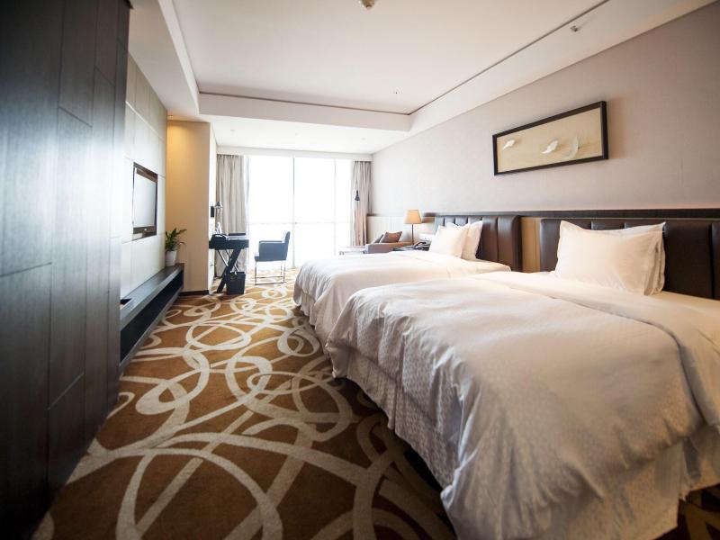 Four Points By Sheraton Qingdao Huangdao image