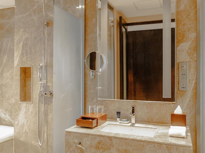 Four Points By Sheraton Qingdao Huangdao image