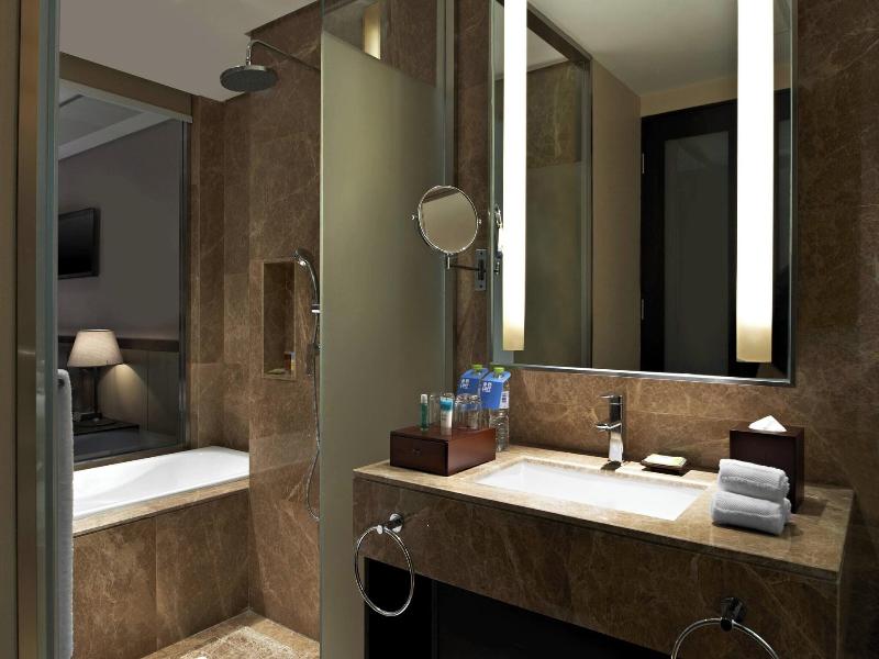 Four Points By Sheraton Qingdao Huangdao image