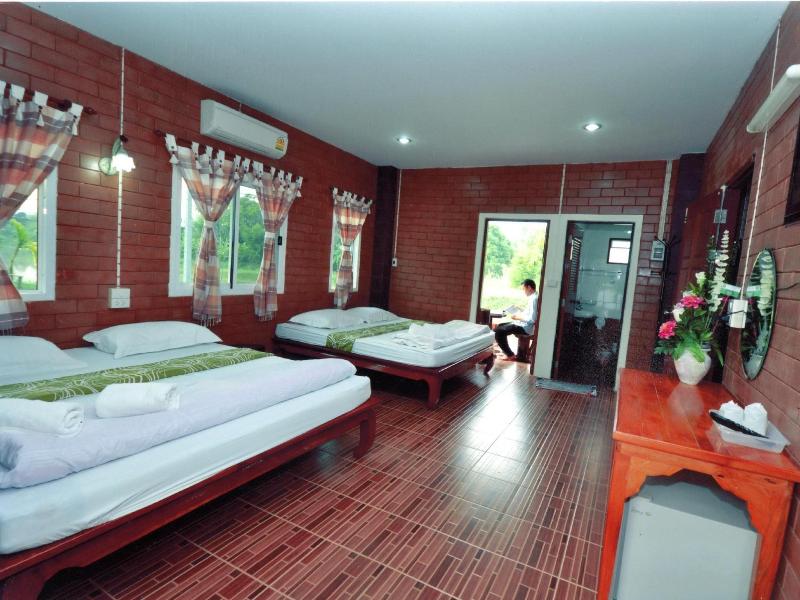 I Din Lake View Resort image